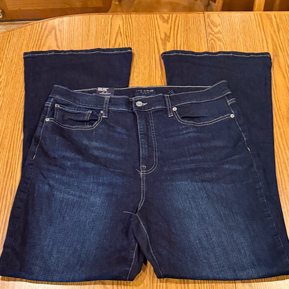 Nwt’s Lucky Brand Stevie High Rise Flair Dark Blue Denim Jeans sz 16/33
